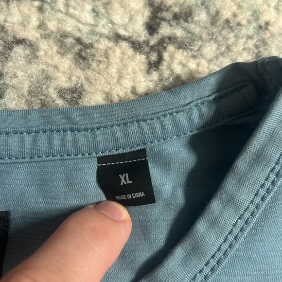 Men’s Cuts Long Sleeve Top - Picture 5 of 10